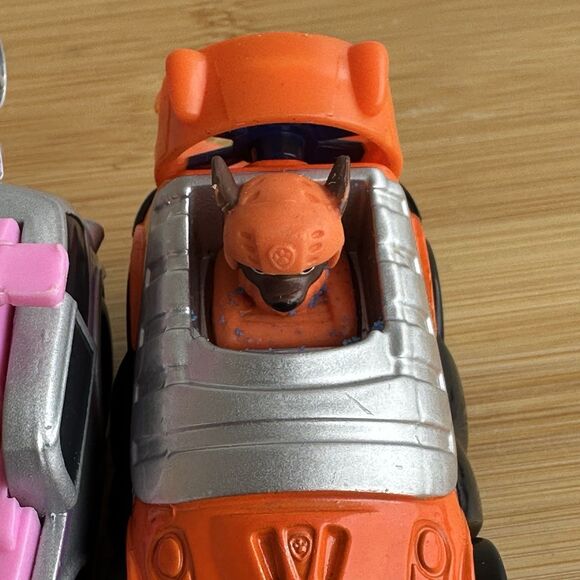 PAW Patrol True Metal Die-Cast Vehicles Lot of 4 Chase Marshall Skye & Zuma - Picture 6 of 9